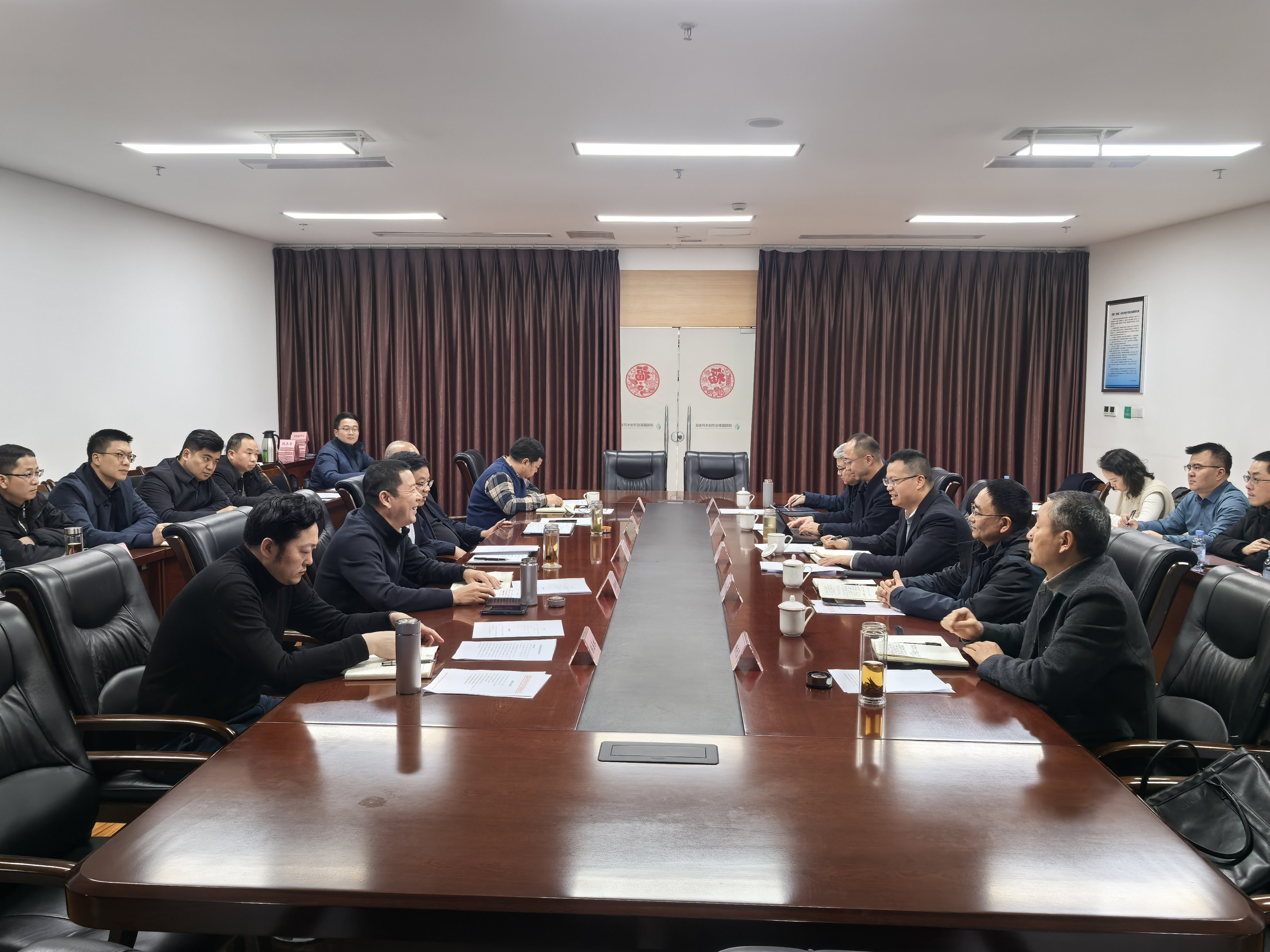 【攜手并進(jìn)，共創(chuàng)未來(lái)】德陽(yáng)發(fā)展集團(tuán)拜訪德陽(yáng)經(jīng)開(kāi)區(qū)共商深度合作與發(fā)展